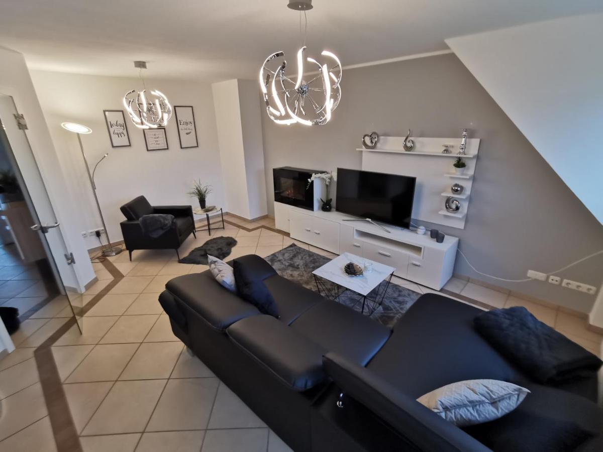 Luxurioeses Wellnes Apartment 바트에센 외부 사진